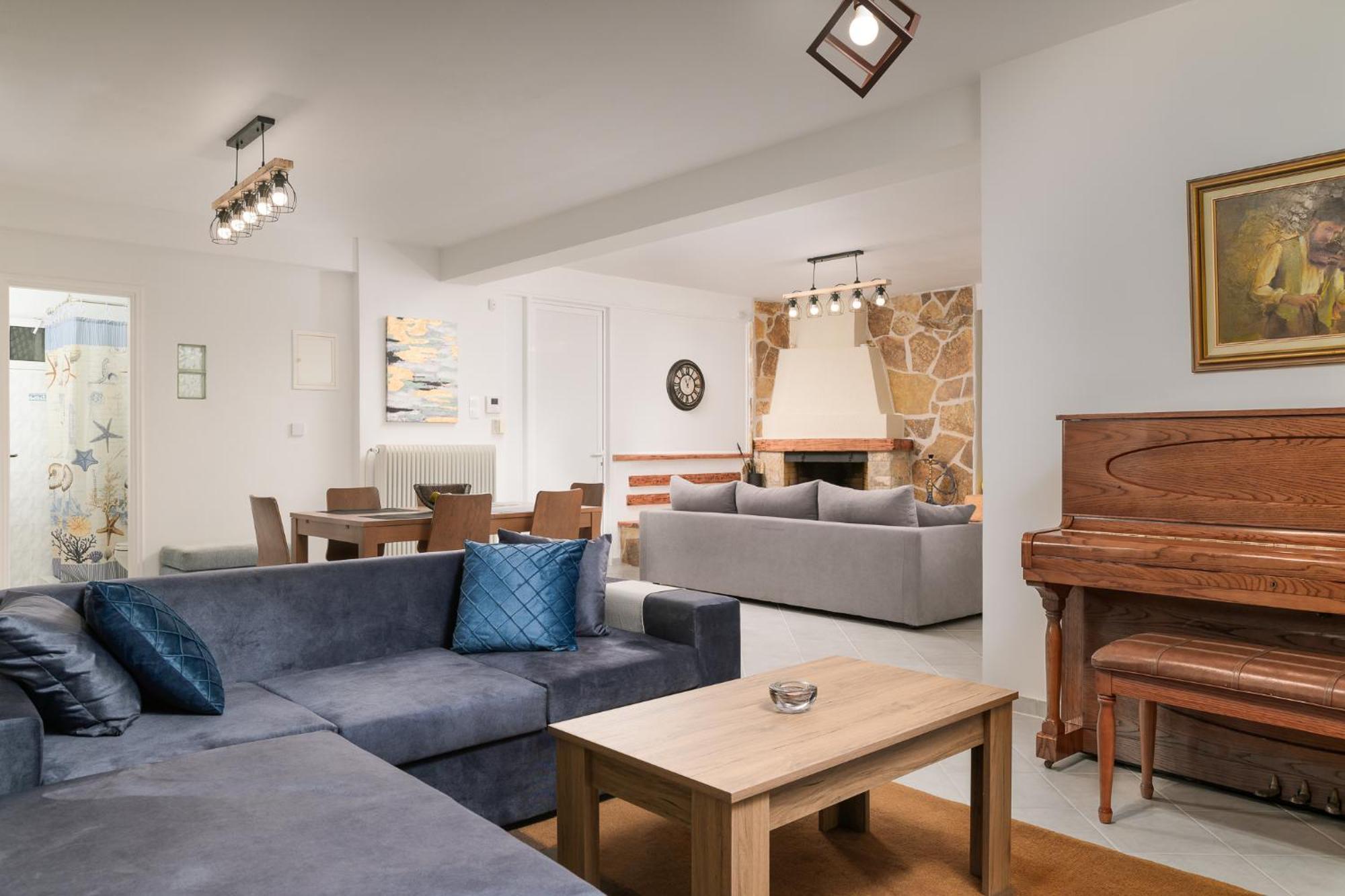 Domelia'S Luxury Apartments Near Airport & Beach Artemida  Exteriör bild
